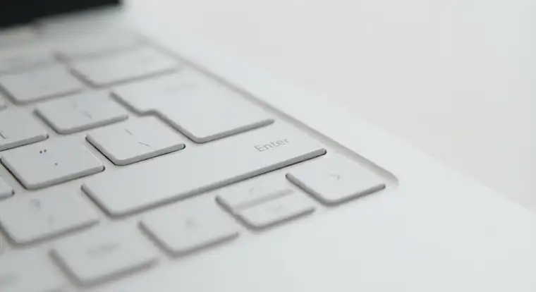 Współdzielenie kalendarza Google w zespole - ekran ustawień z uprawnieniami i widokiem wydarzeń dla współpracowników